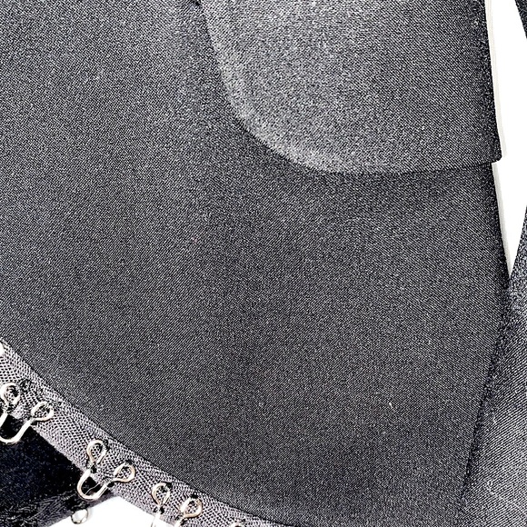 NWT CACHE BLK TUXEDO LINE HOOK&EYE JACKET SZ 4 & 0 - Picture 3 of 10